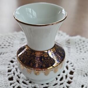 Pomerode by Leart Miniature Porcelain Bud Vase